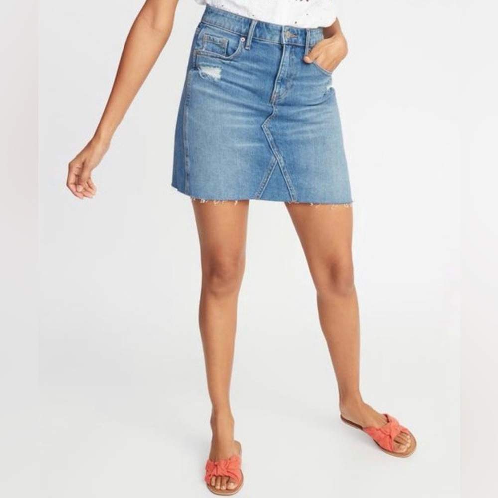 Old Navy Distressed Jean Mini Skirt  Size 12